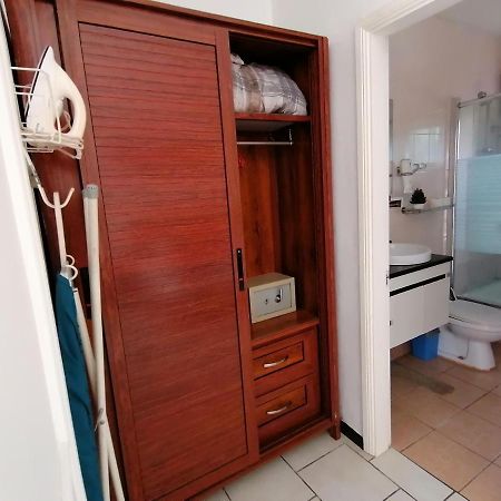 Montagu Apartment Flic-en-Flacq Εξωτερικό φωτογραφία