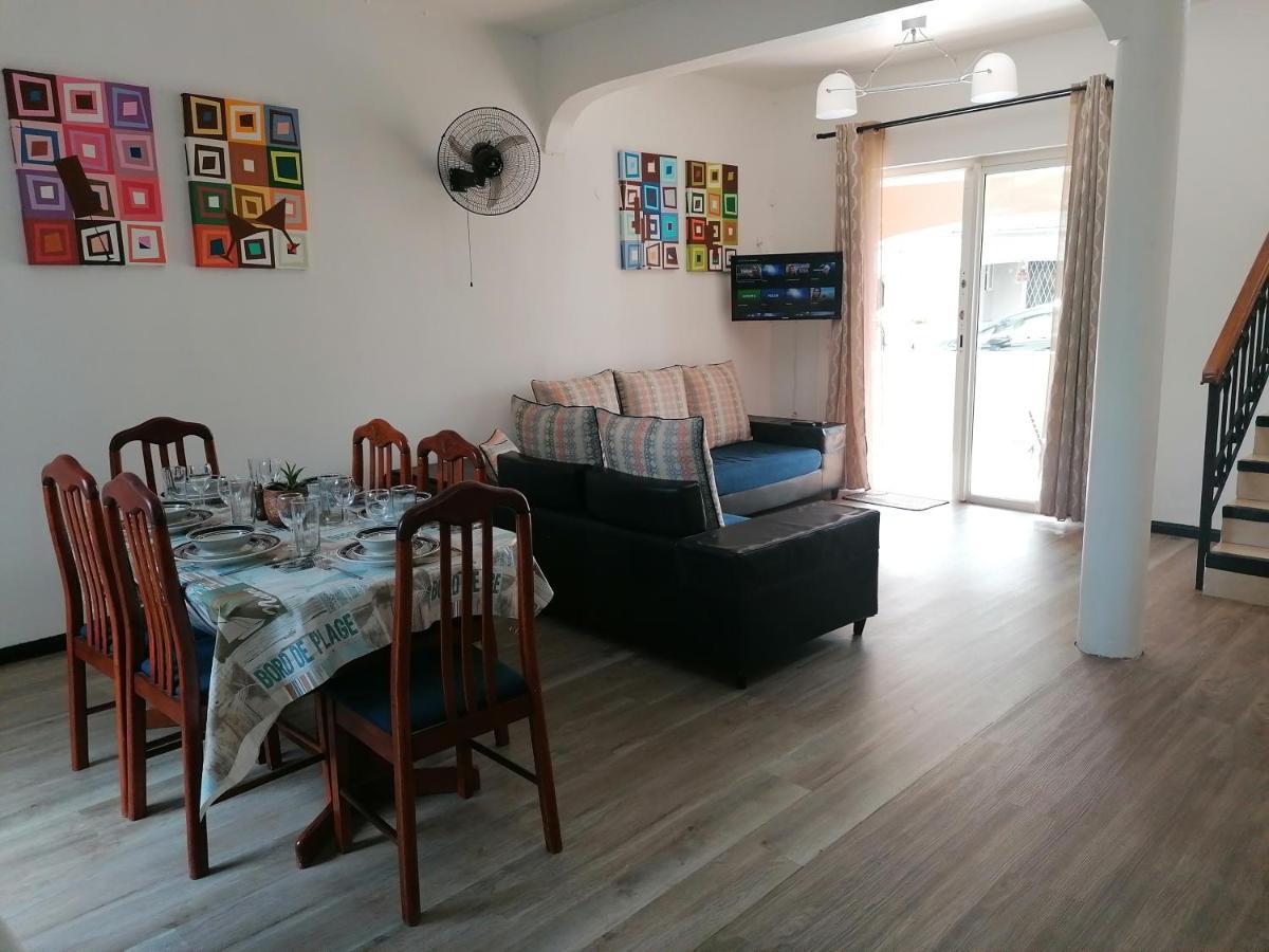 Montagu Apartment Flic-en-Flacq Εξωτερικό φωτογραφία